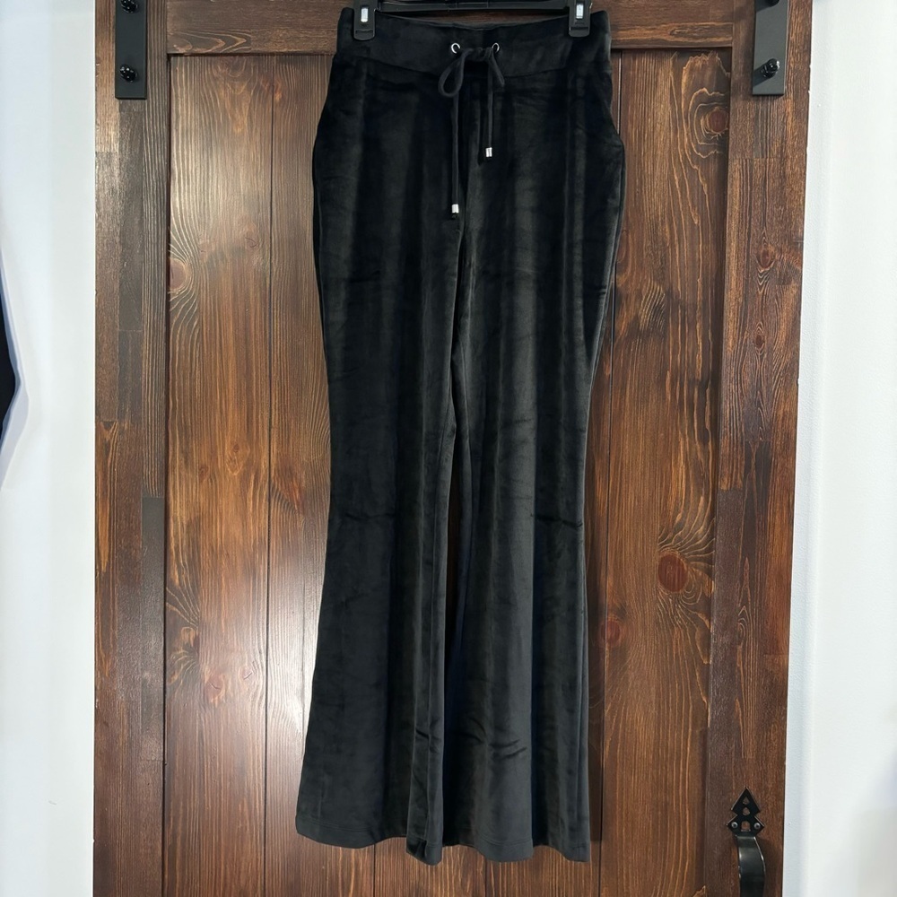 I.N.C. International Concepts Size M Black Velour High Rise Flare Leg Pants NWT - Picture 5 of 8